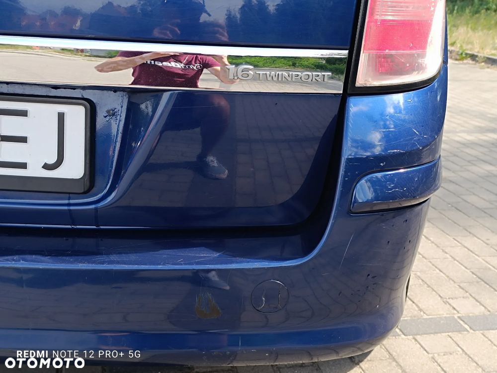 Opel Astra 1.6 Enjoy - 26
