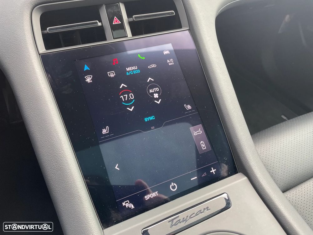 Porsche Taycan Standard - 42