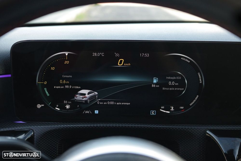 Mercedes-Benz A 180 d AMG Line - 42