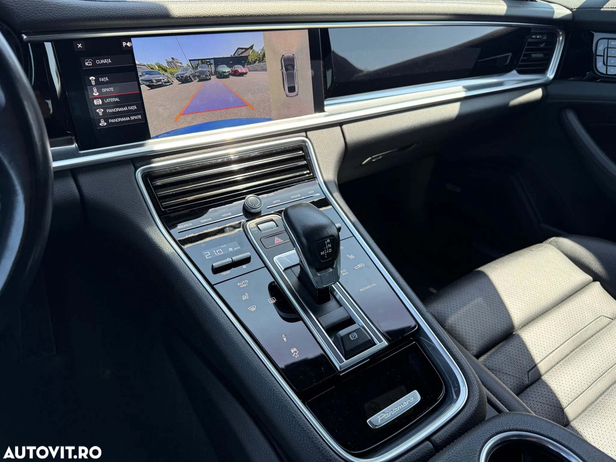 Porsche Panamera - 23