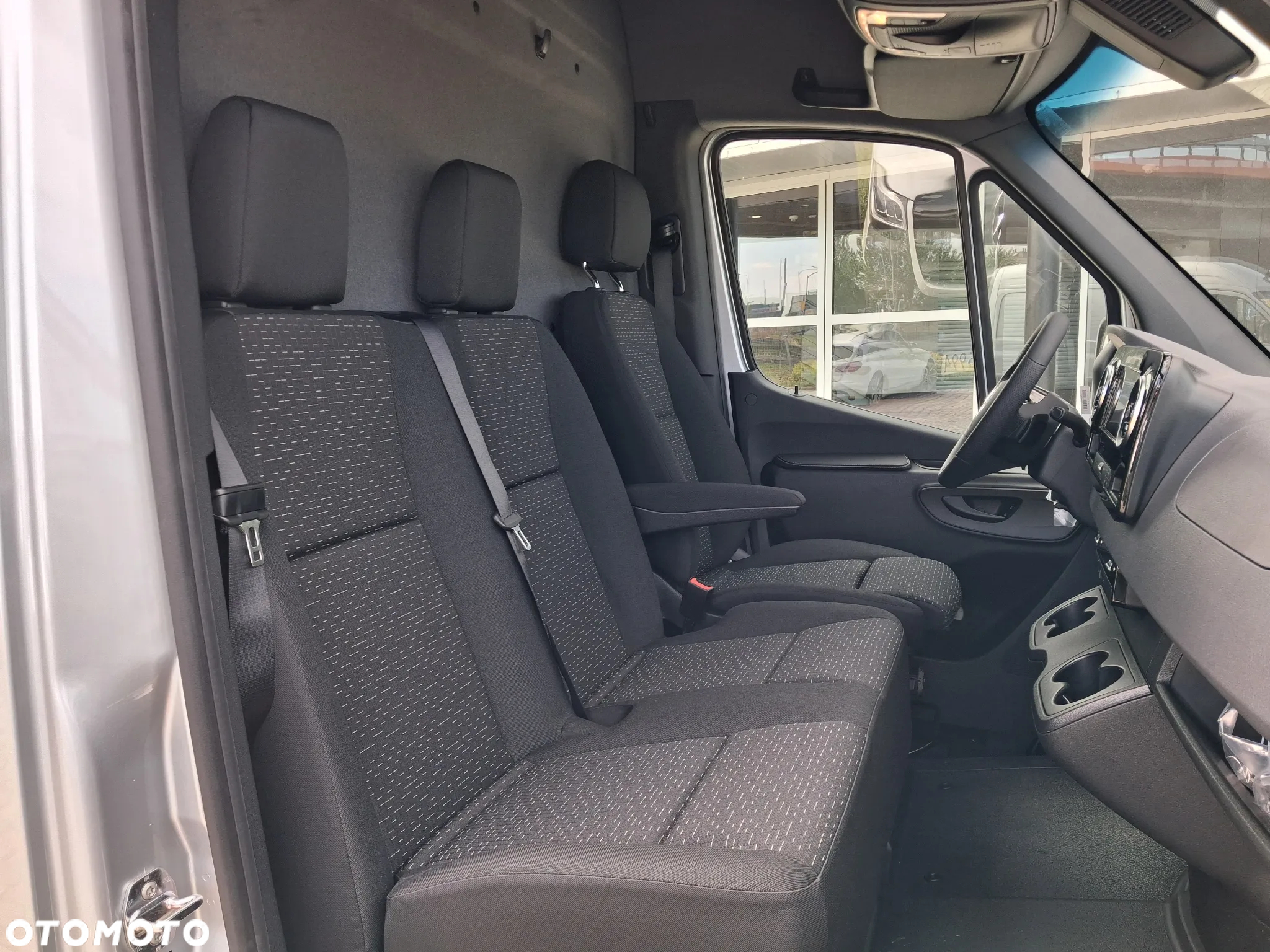 Mercedes-Benz Sprinter 317 CDI - 12