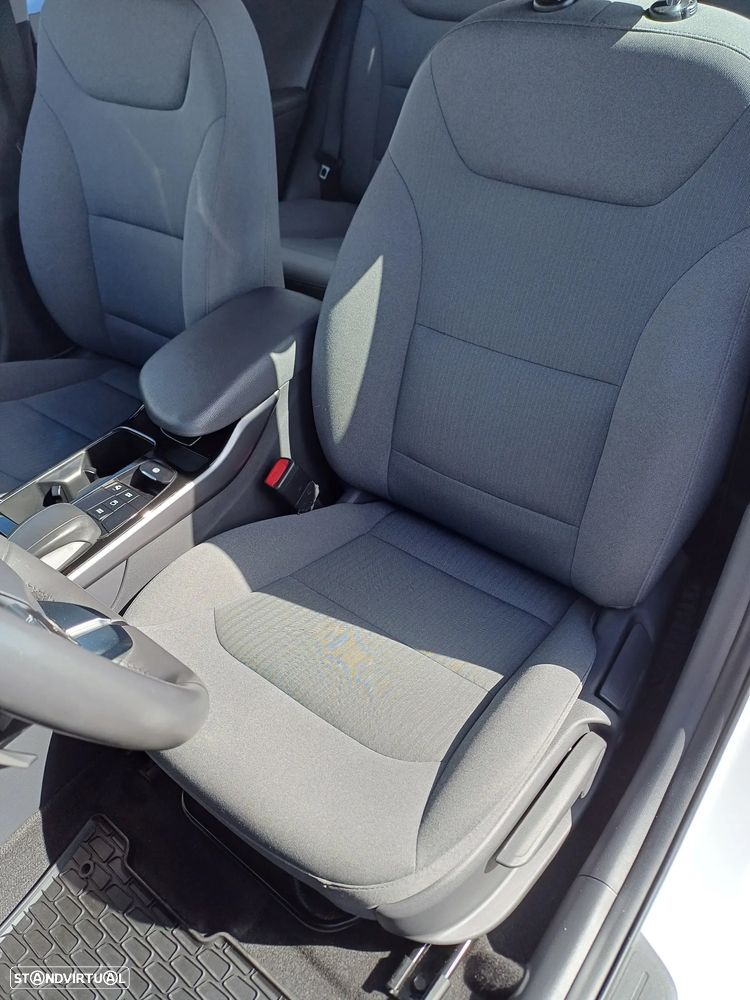 Hyundai Ioniq 38kWh - 11