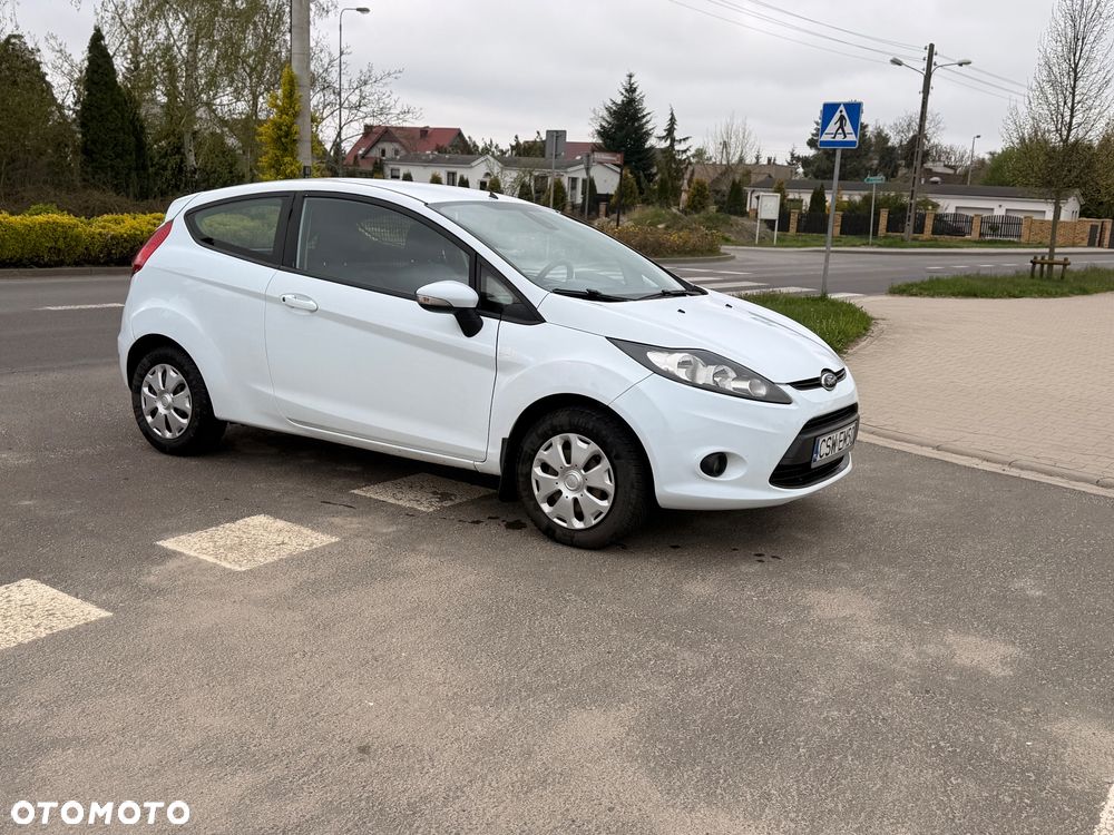 Ford Fiesta 1.6 TDCi DPF Titanium - 5