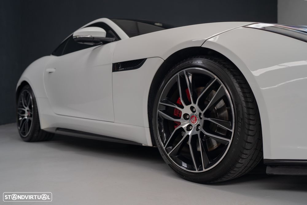 Jaguar F-Type 2.0 i4 Chequered Flag - 9