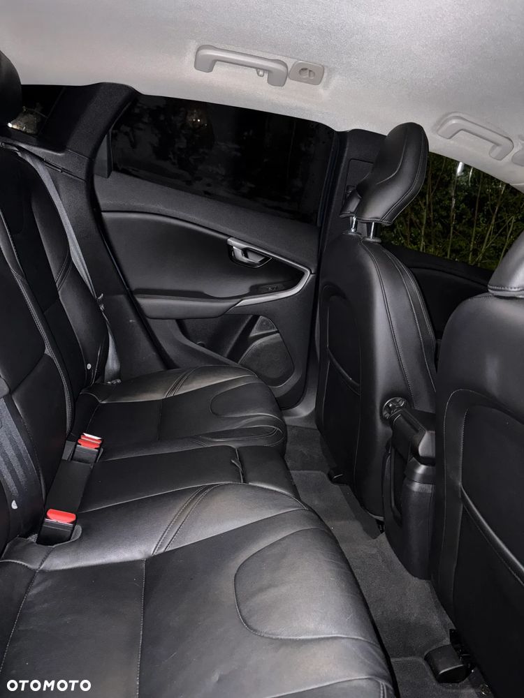 Volvo V40 D2 Powershift - 9