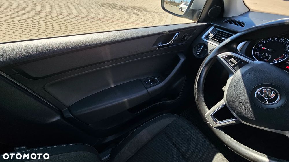 Skoda RAPID 1.4 TDI DPF Ambition DSG - 18