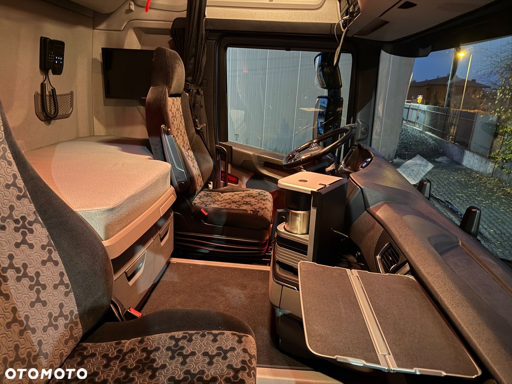 Scania - 17