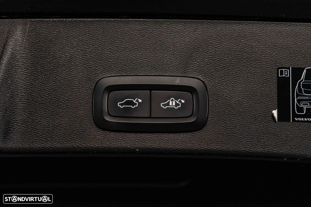 Volvo XC 40 1.5 T5 PHEV Inscription - 16