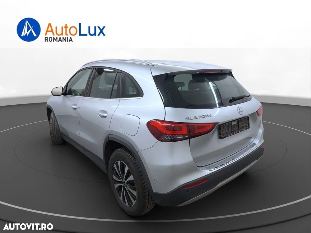 Mercedes-Benz GLA 200 d Aut. - 5