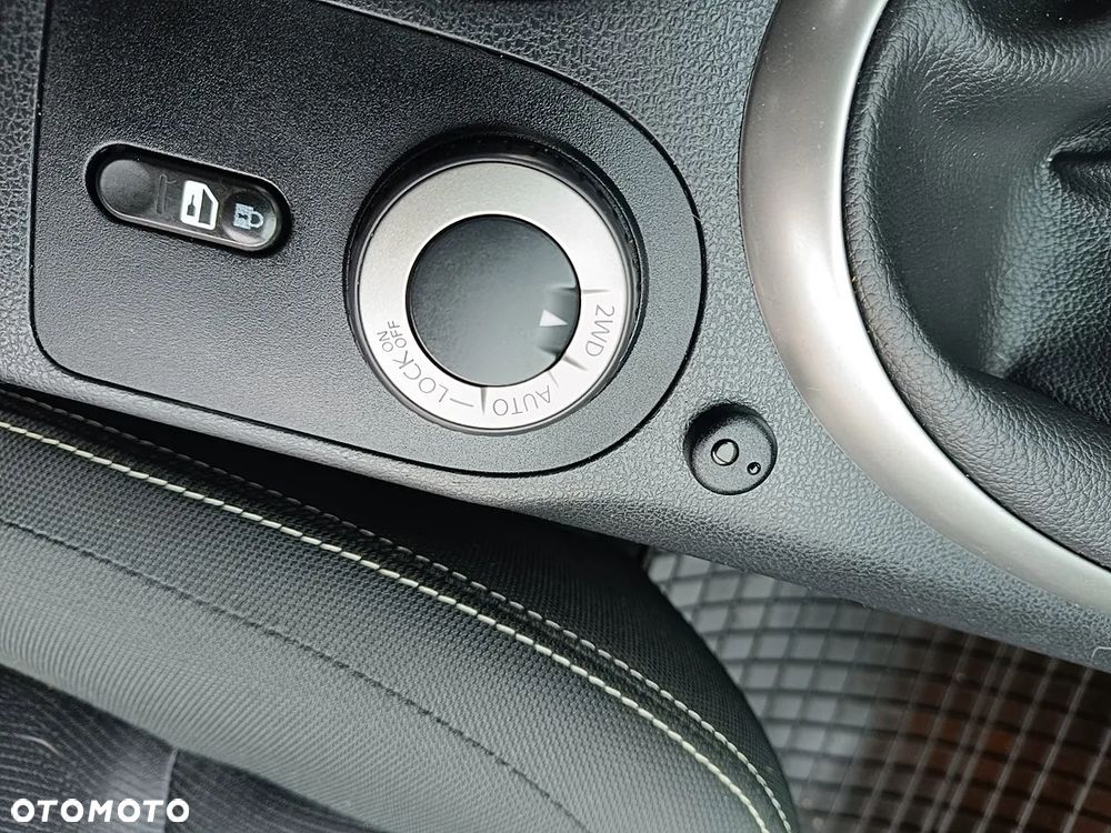 Nissan Qashqai 2.0 4x4 Tekna - 17