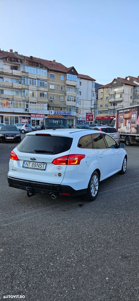 Ford Focus - 1