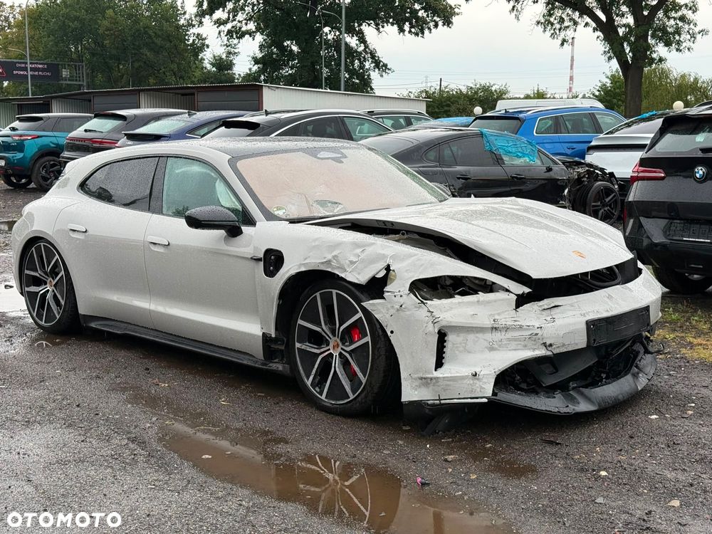 Porsche Taycan 4S Black Edition - 10
