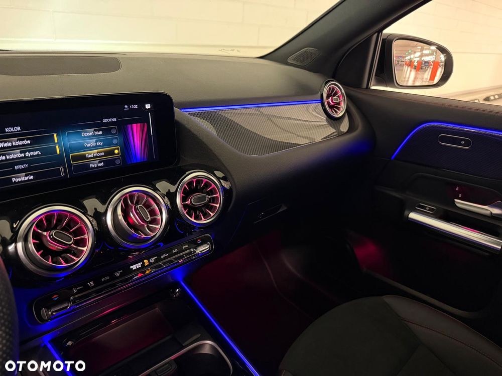 Mercedes-Benz GLA 250 AMG Line - 24