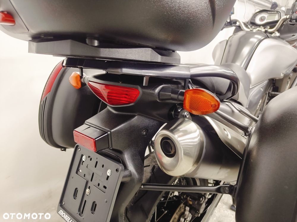 Suzuki V-STROM - 10