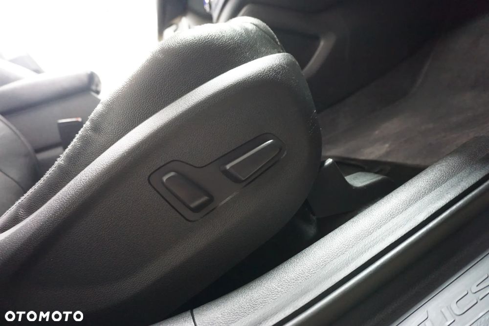 Hyundai Tucson 2.0 CRDi 4WD Automatik Style - 30