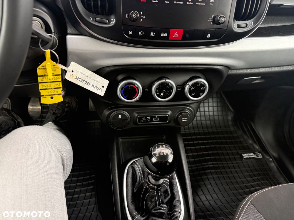 Fiat 500L Urban 1.4 16V Lounge - 24