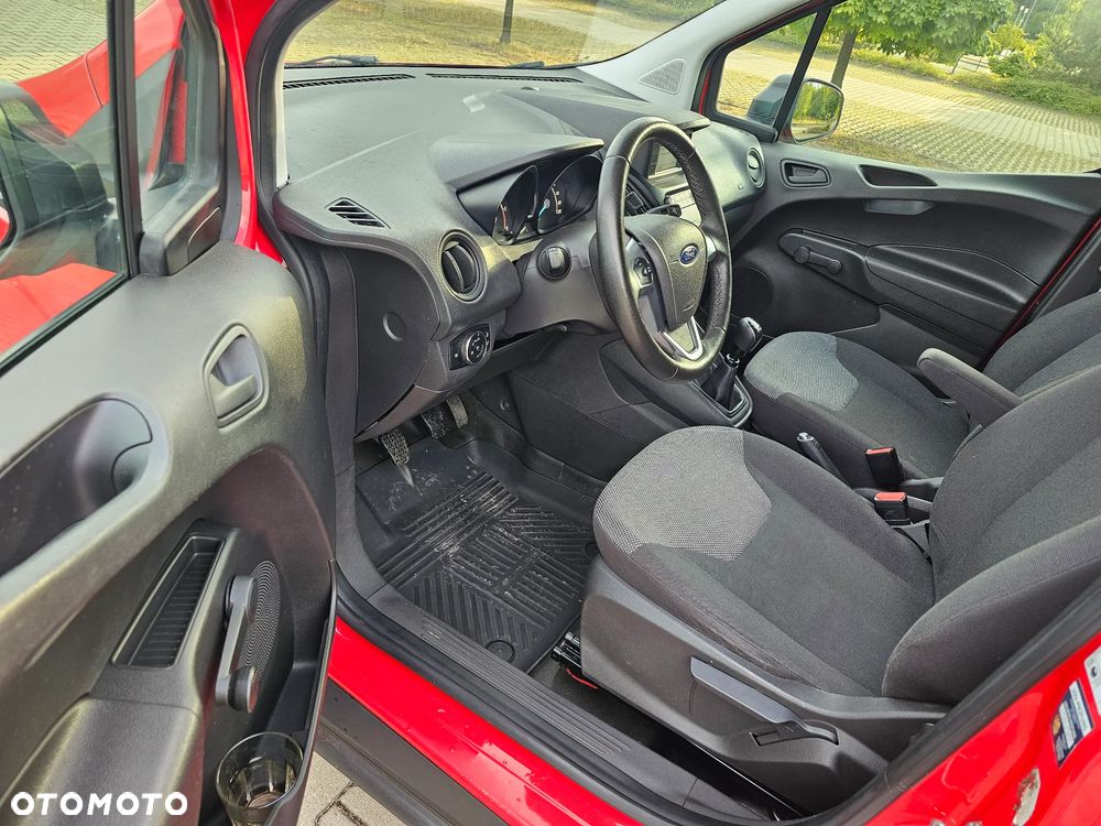 Ford TRANSIT Courier - 13
