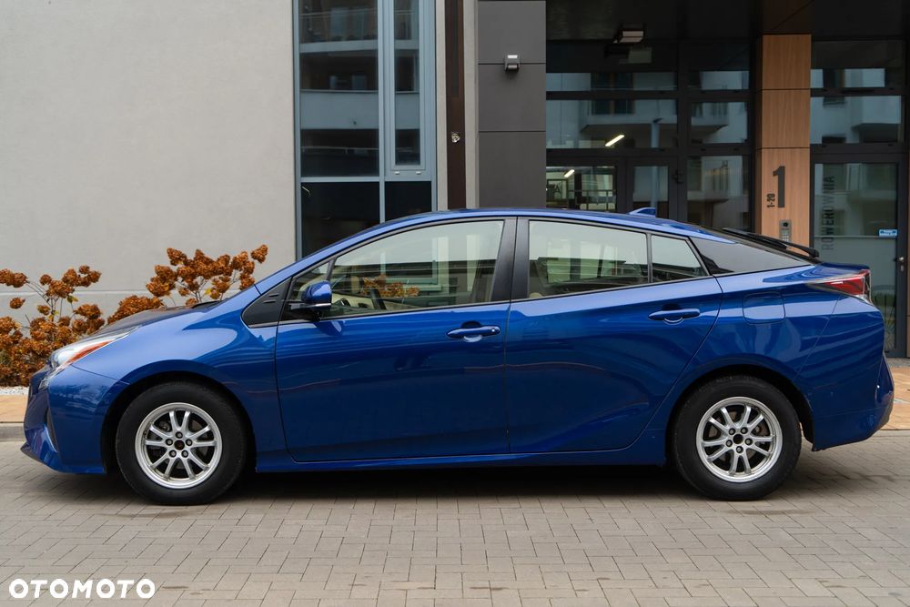 Toyota Prius 1.8 HSD Premium - 4