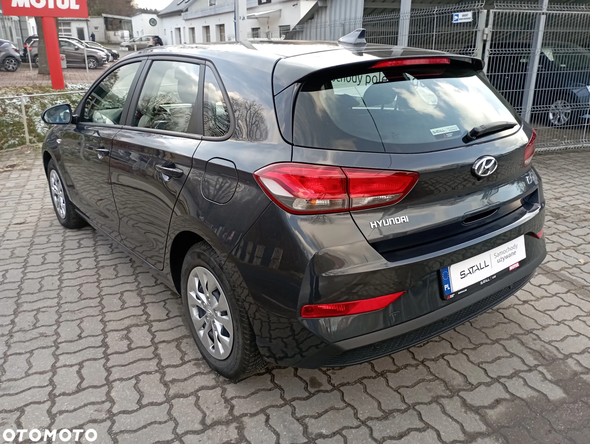 Hyundai i30 1.5 DPI Classic + - 12