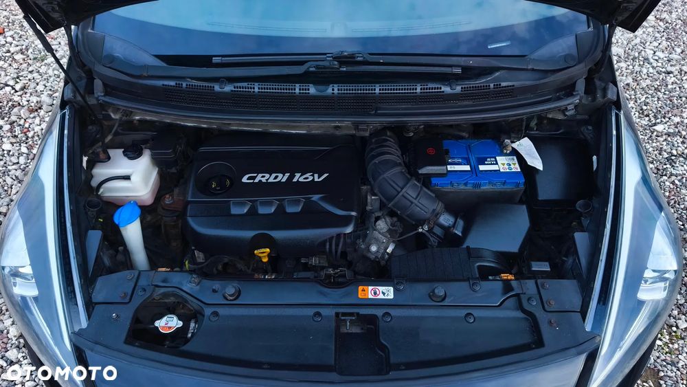 Kia Carens 1.7 CRDi Spirit - 39