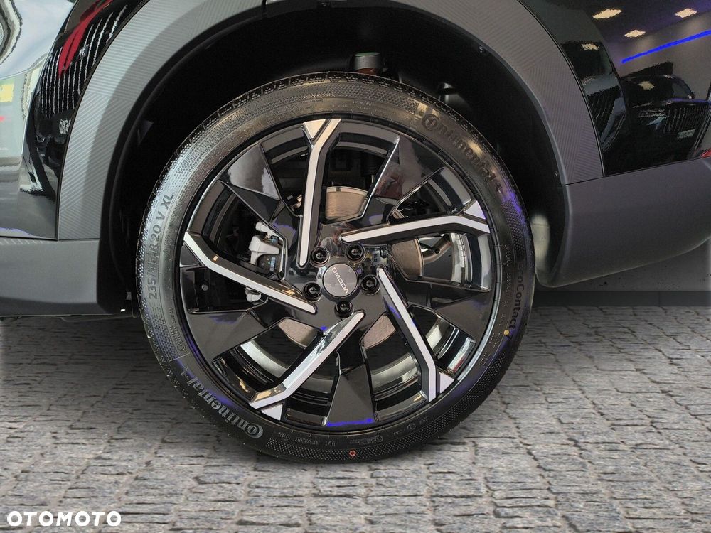 Omoda 7 - 32