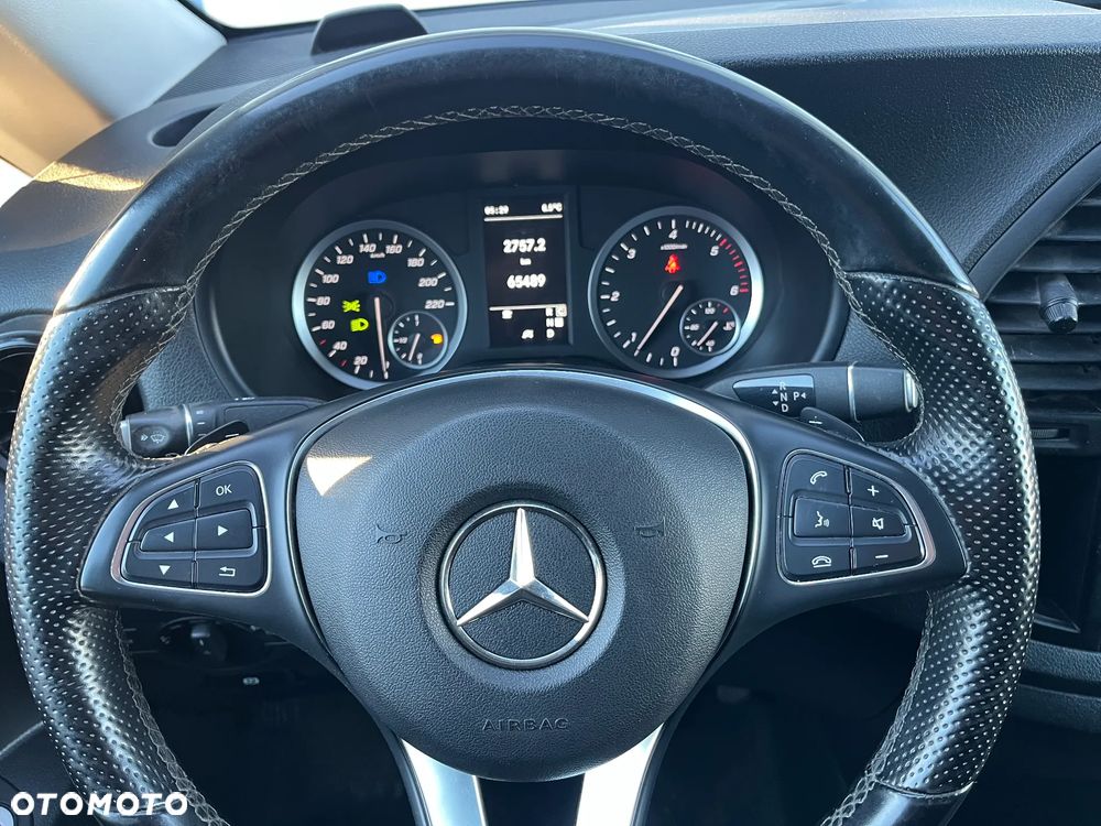 Mercedes-Benz VITO - 21