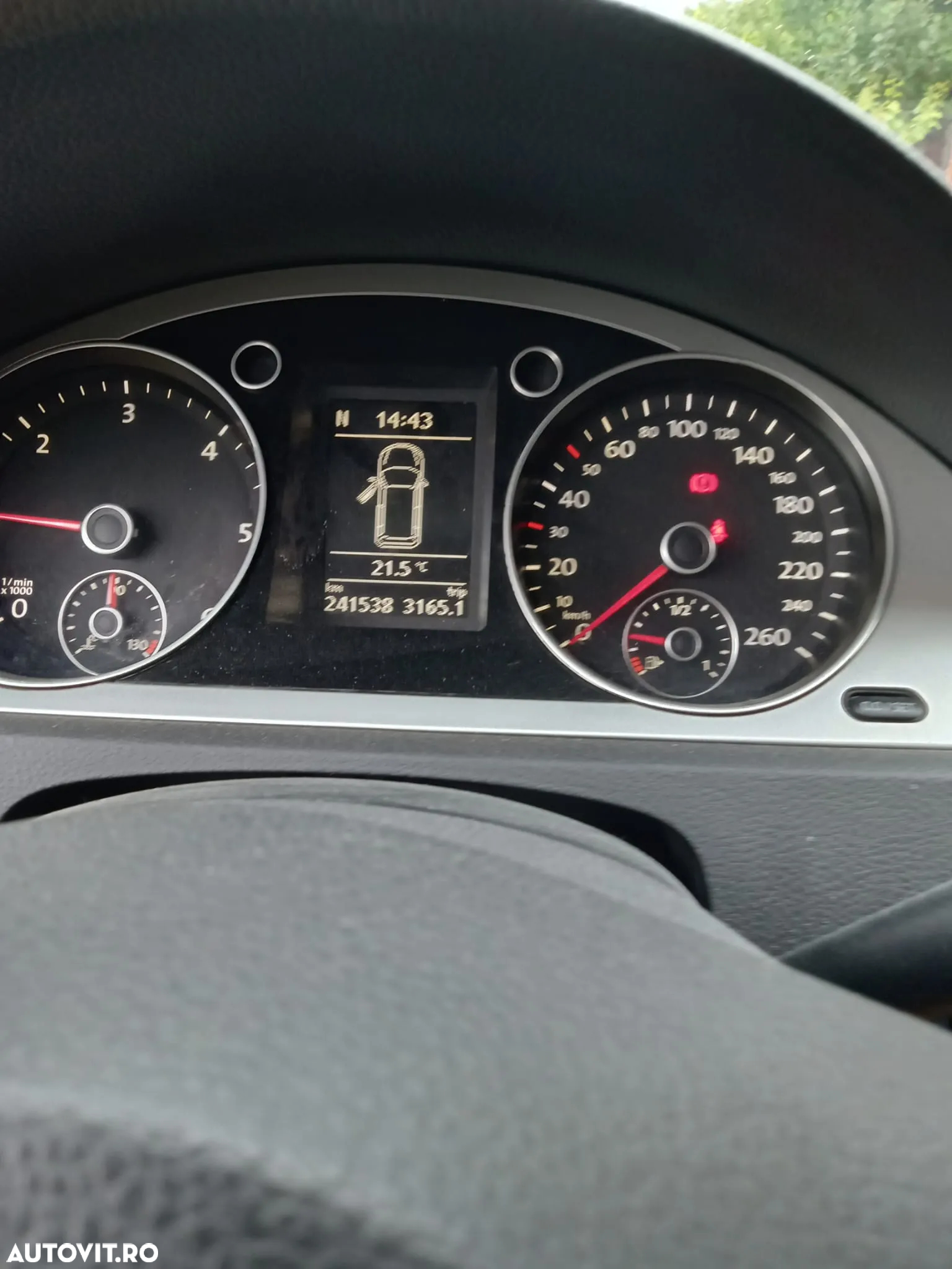 Volkswagen Passat - 7