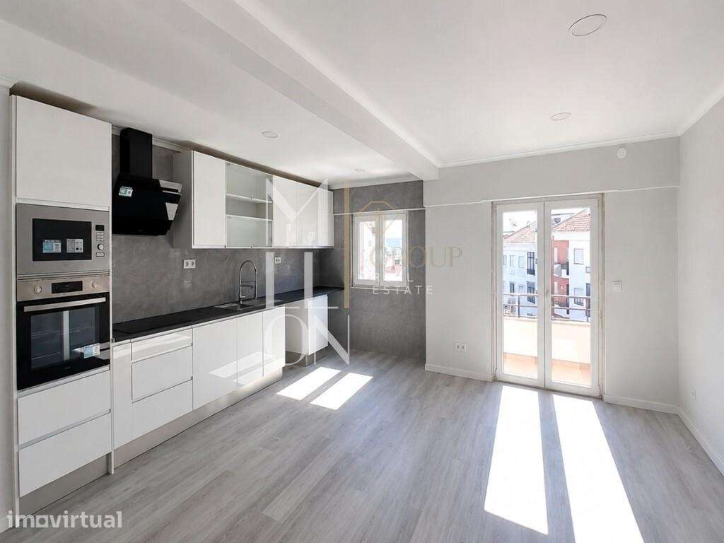 T4 totalmente remodelado com cozinha equipada, 2 WC, varanda e acabame - Grande imagem: 4/37