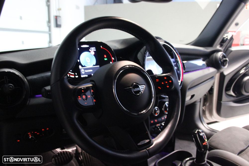 MINI 3 Portas John Cooper Works Plus Auto Desportiva - 17