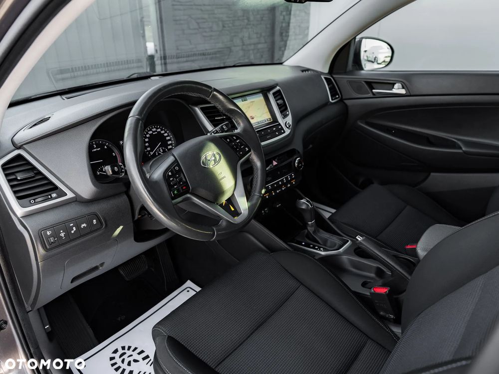 Hyundai Tucson blue 1.7 CRDi 2WD DCT Premium - 16