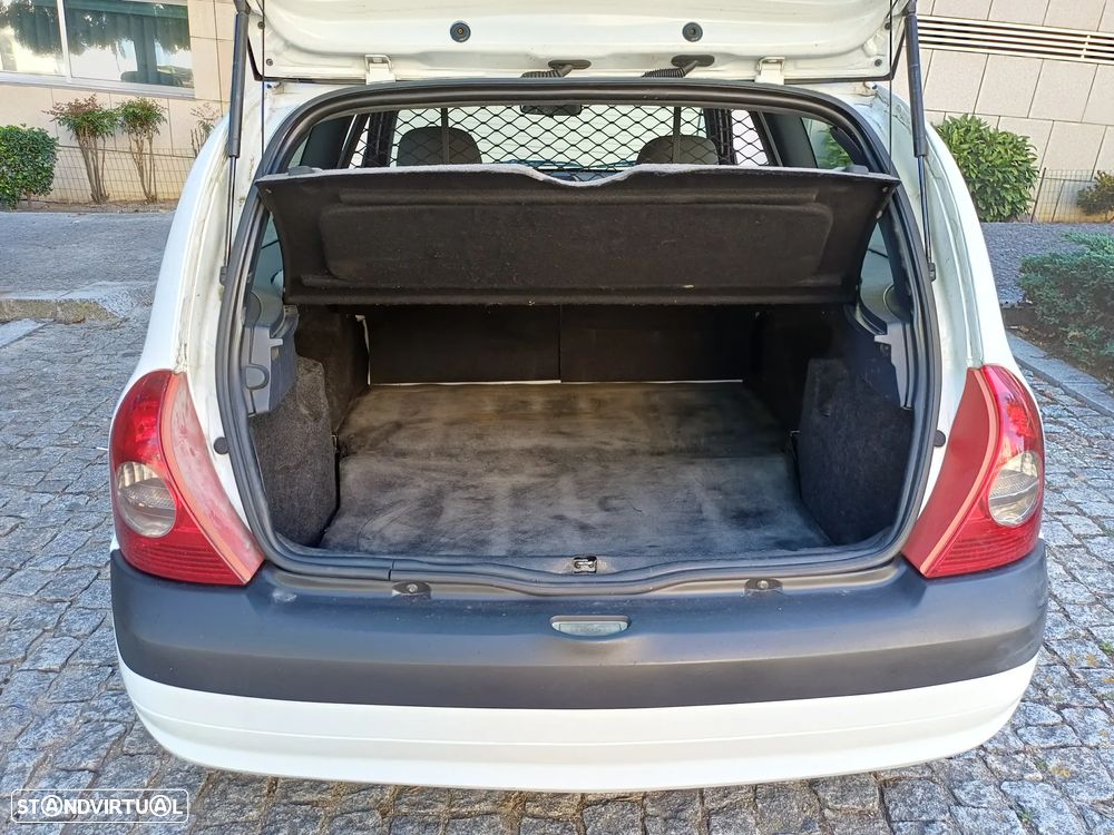 Renault CLIO VAN 1.5 DCI DYNAMIQUE - MUITO NOVA - 29