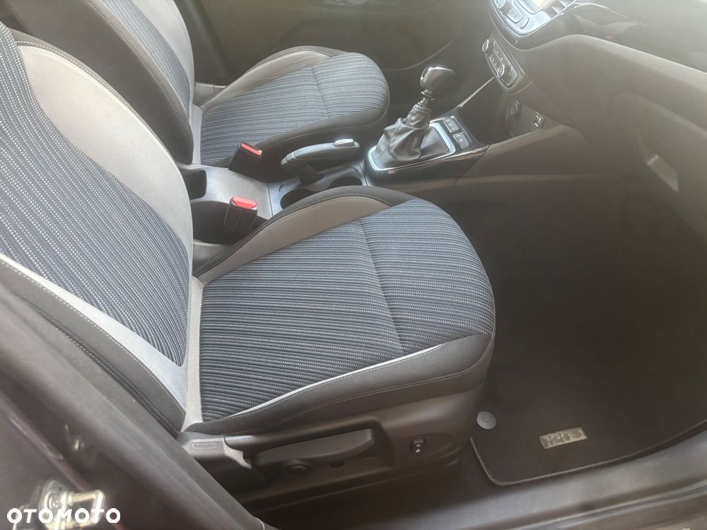 Opel Crossland X 1.2 T 120 Lat S&S - 29