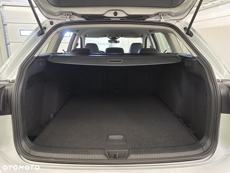 Volkswagen Golf 1.5 eTSI EVO Life DSG - 20