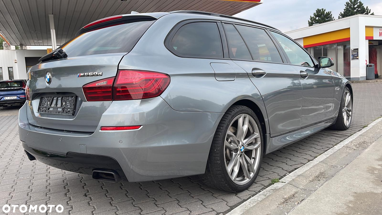 BMW Seria 5 M550d xDrive - 9