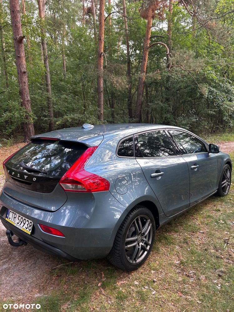 Volvo V40 D2 - 17