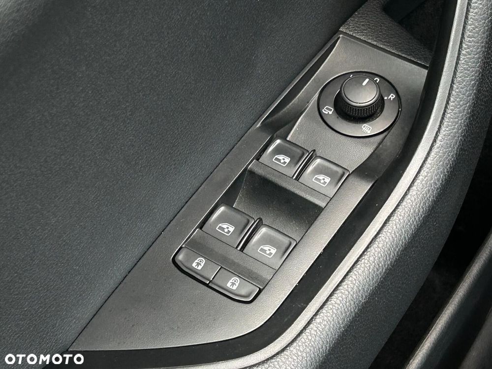 Skoda Superb 1.5 TSI ACT Ambition DSG - 19