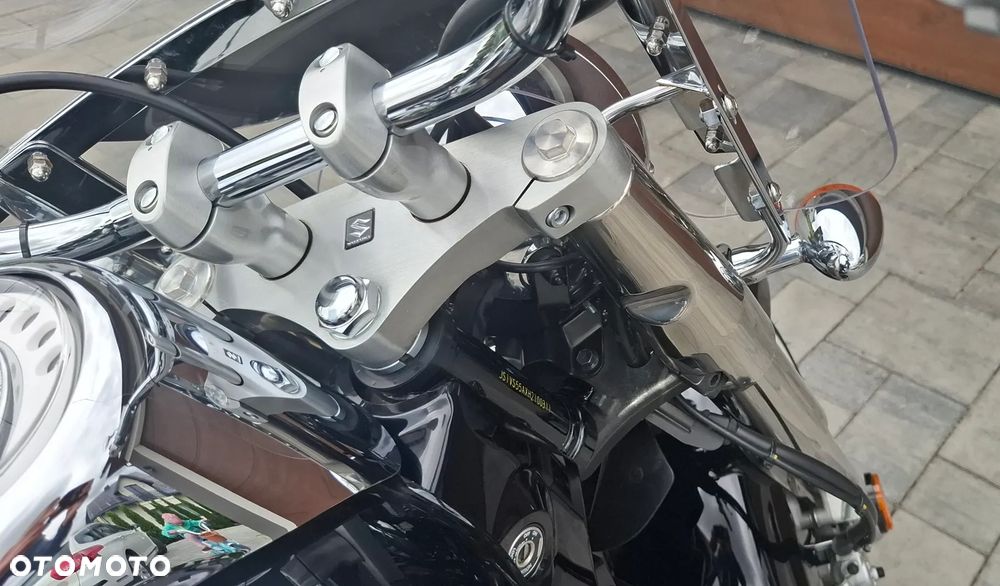 Suzuki VL 800 Volusia - Boulevard C50 - 10