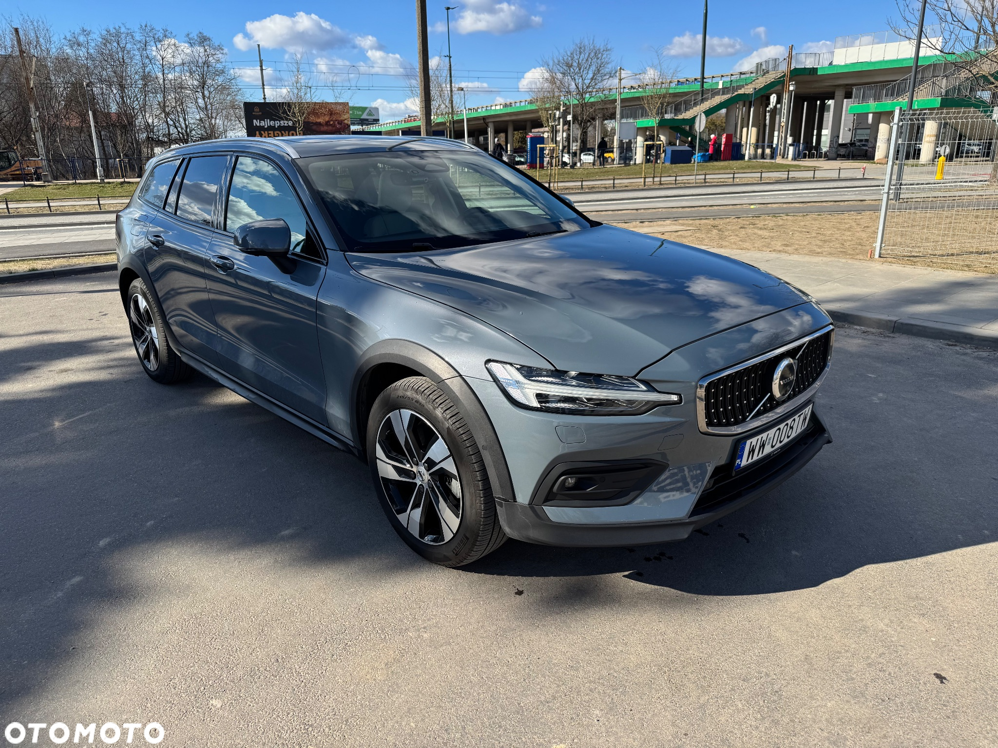 Volvo V60 Cross Country B5 B AWD Plus - 4