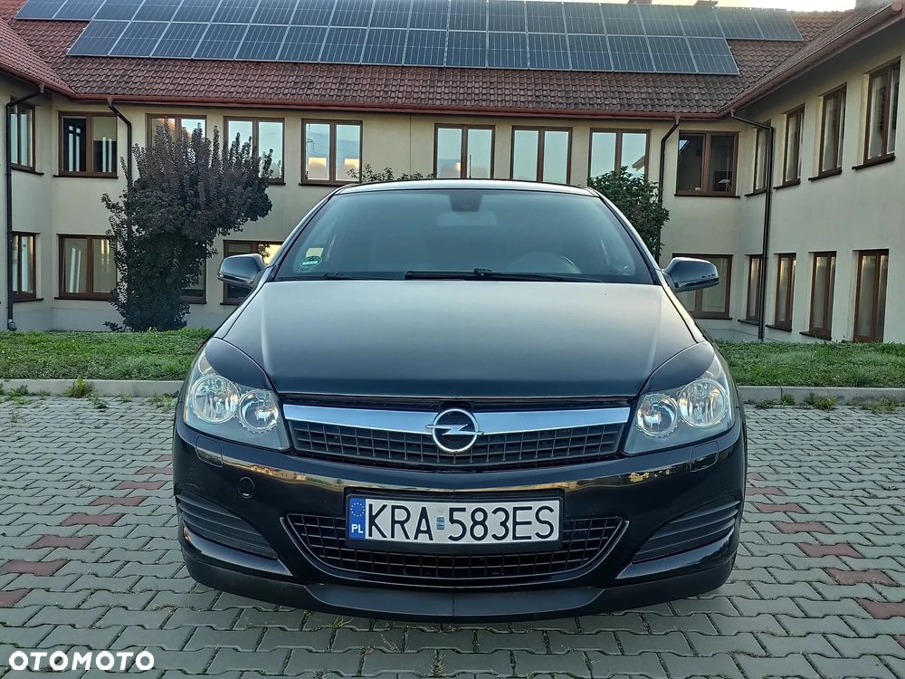 Opel Astra GTC 1.6 Turbo Sport - 3