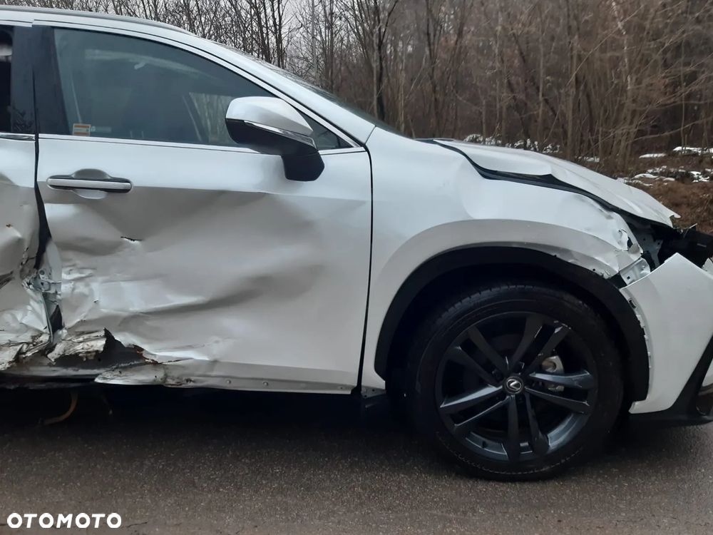 Lexus NX 350h Prestige 2WD - 13