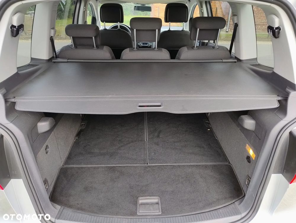 Volkswagen Touran 1.4 TSI Conceptline - 18