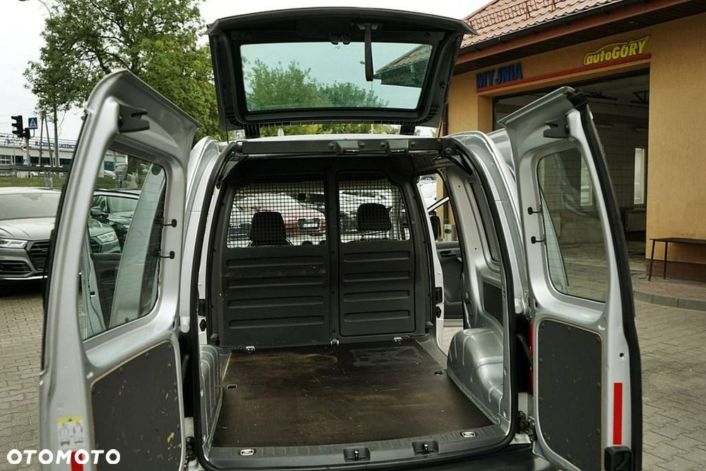 Volkswagen Caddy - 28