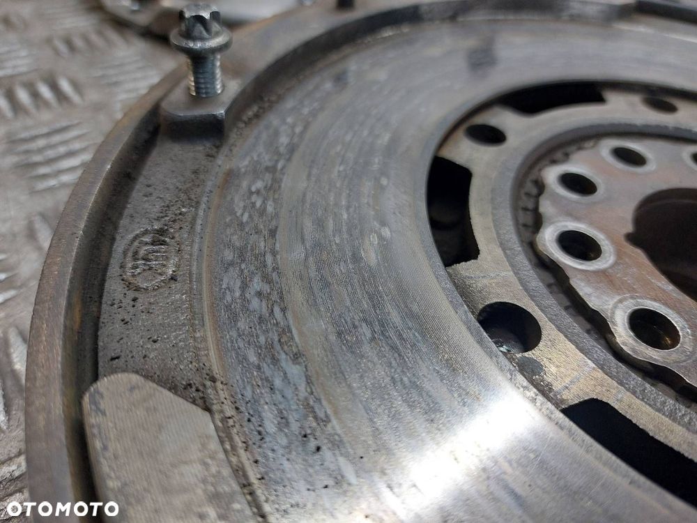 KOŁO DWUMASOWE + TARCZA + DOCISK + ŁOŻYSKO SAAB 9-3 II 2.2 TiD 324028010 - 2