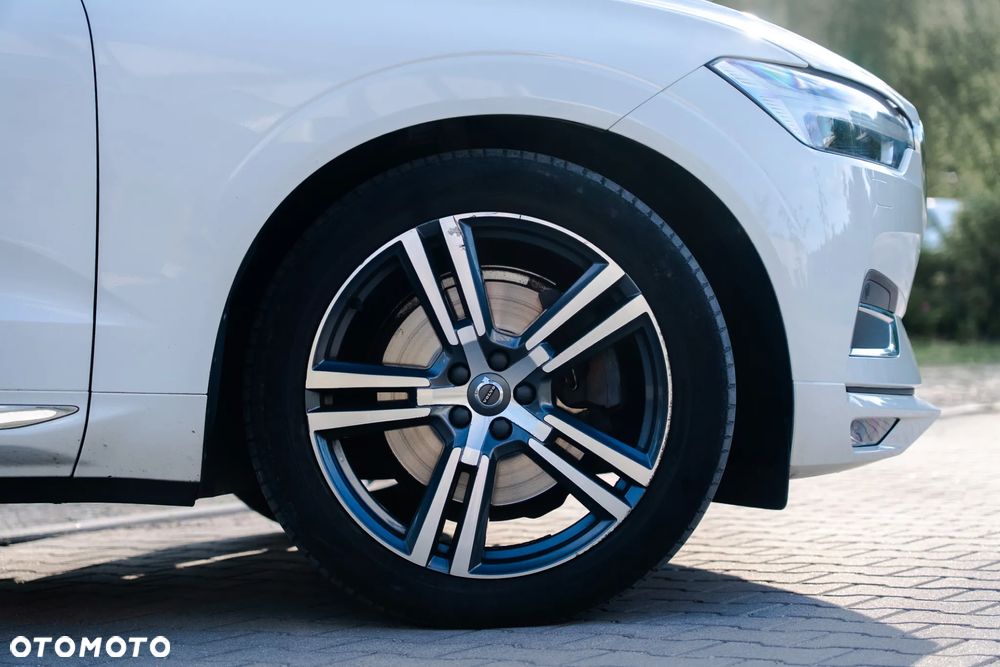Volvo XC 60 D5 SCR AWD Inscription - 3