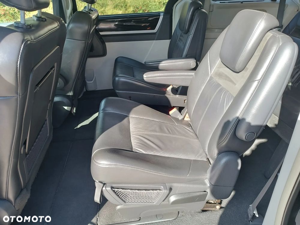 Chrysler Grand Voyager 2.8 CRD Automatik Limited - 14