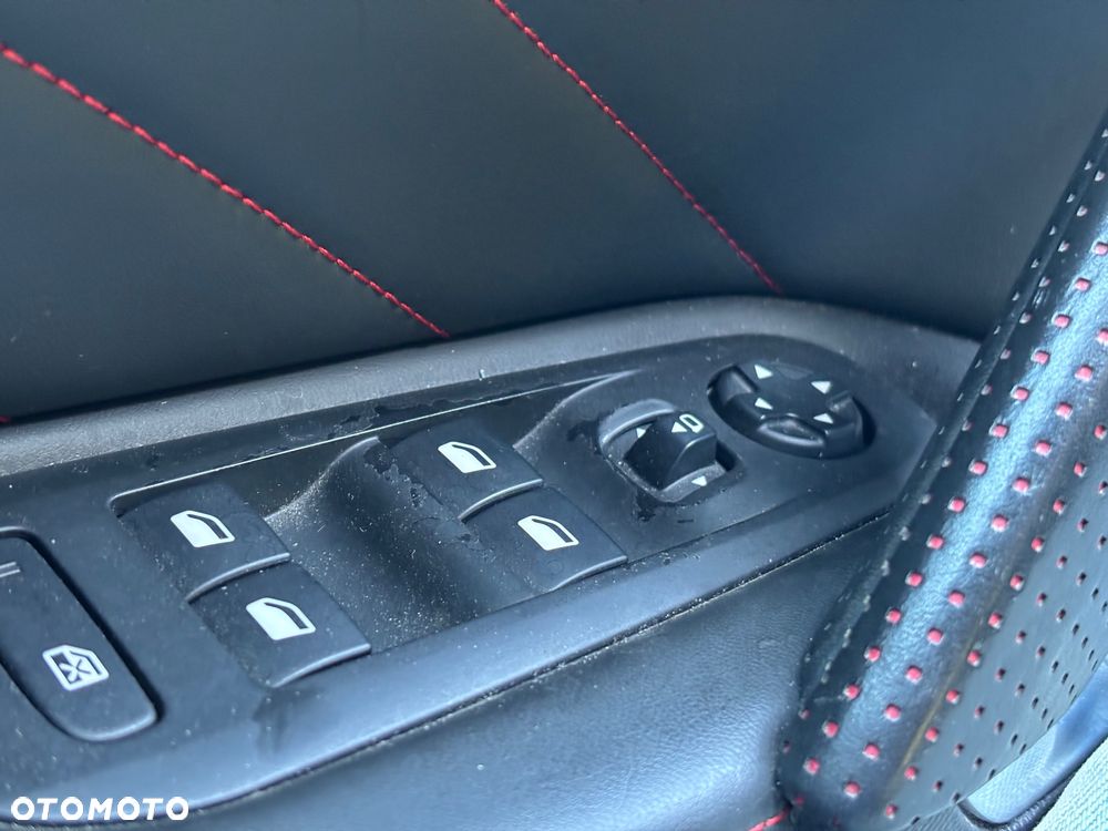 Peugeot 308 - 16