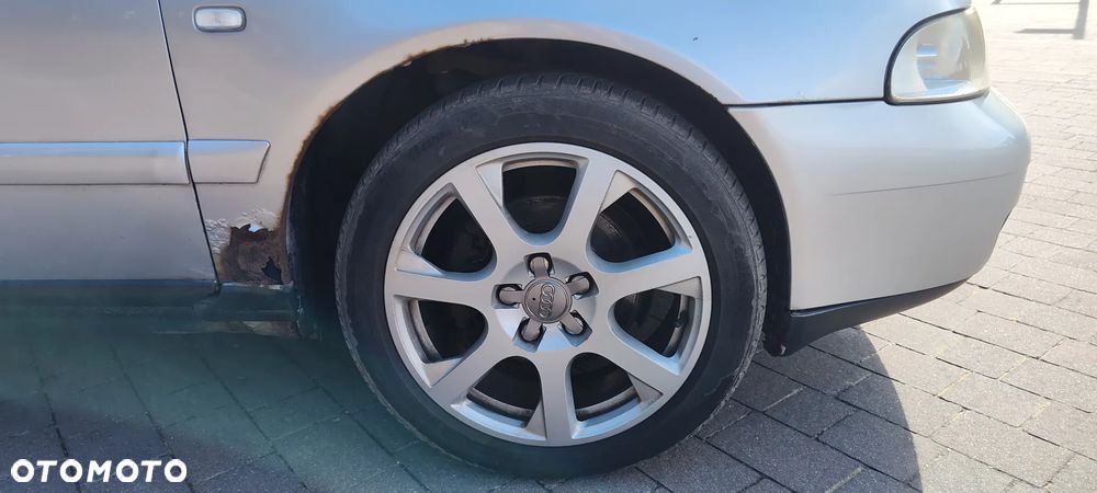 Audi A4 Avant 1.8T Quattro - 38
