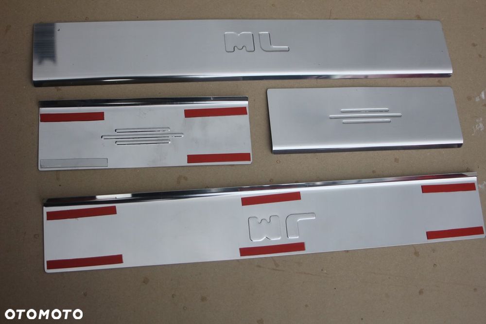 NAKŁADKI NA PROGI LISTWA MERCEDES ML 164 2006 - 4
