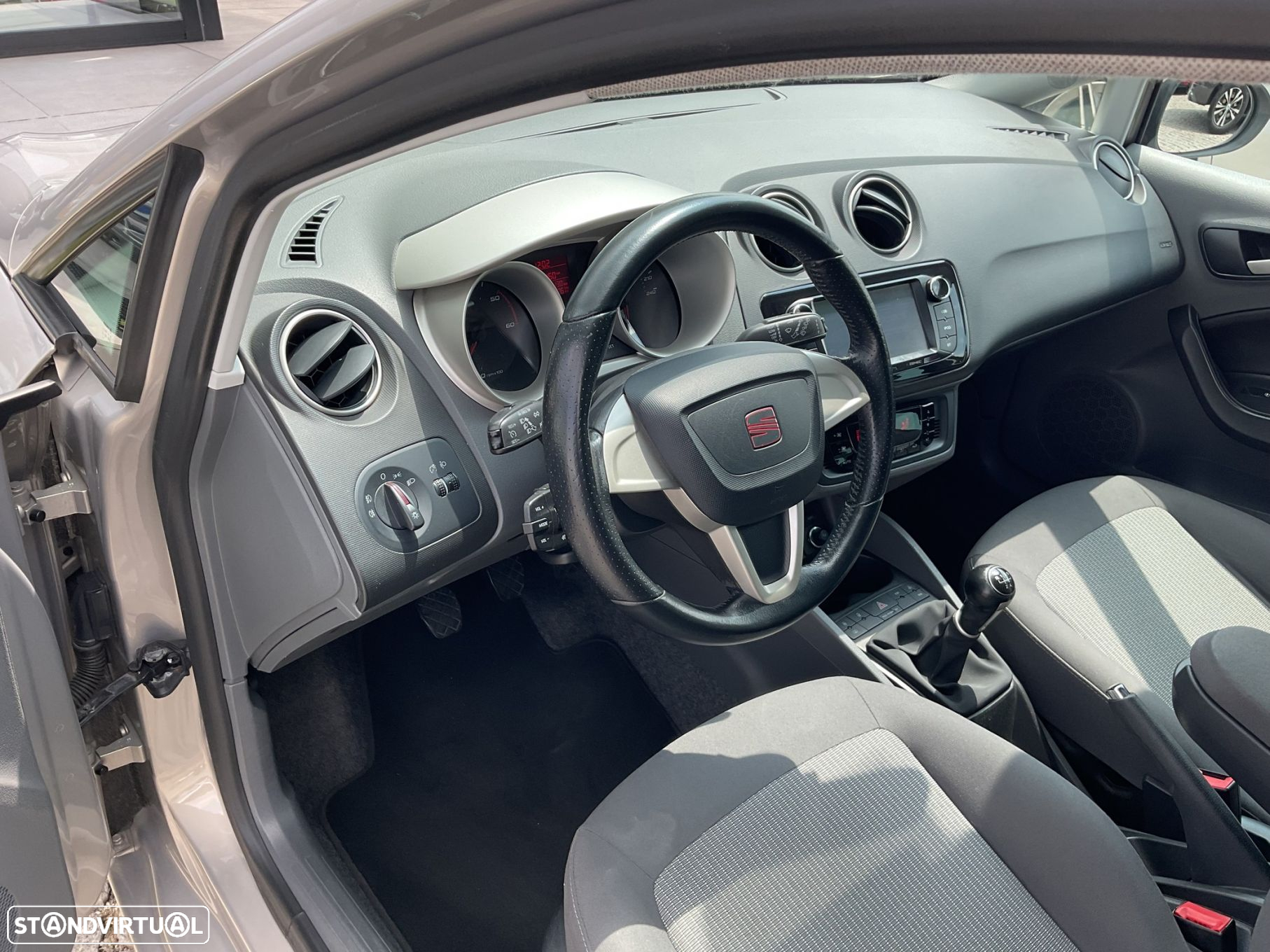 SEAT Ibiza ST 1.2 TDI Eco.Reference DPF - 23
