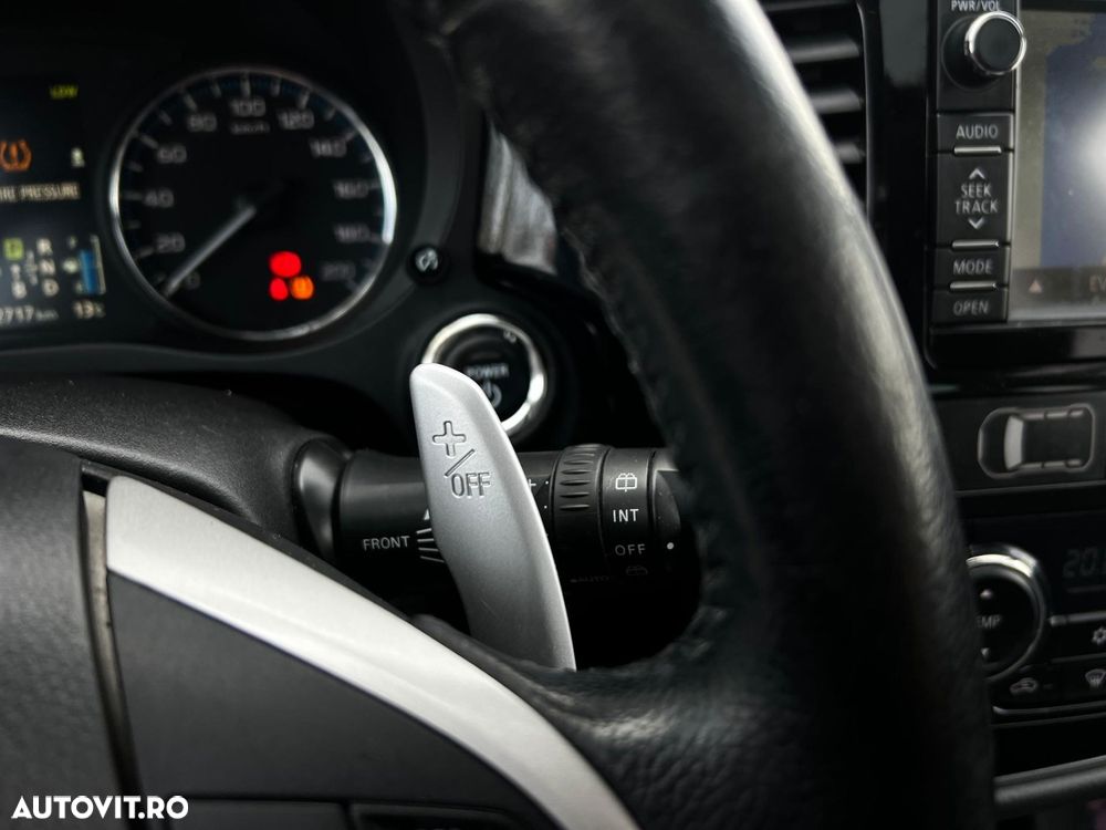 Mitsubishi Outlander - 23